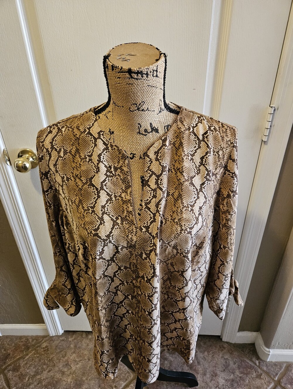 NWT ☆ Michael KORS Top/Blouse, Size Large, Brand NEW!